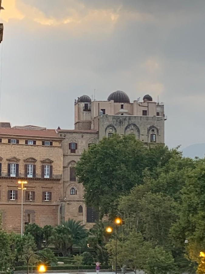 La Loggia Dei Re Apartment Palermo Luaran gambar